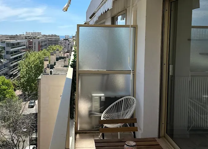 Superbe Plein Centre De Juan Les Pins 500m Des Plages * Antibes