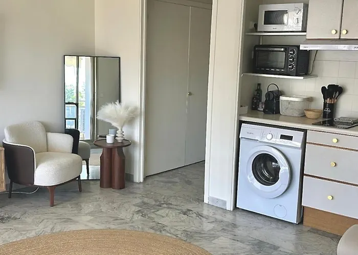 Superbe Plein Centre De Juan Les Pins 500m Des Plages * Antibes