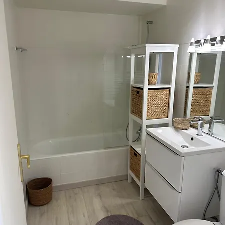 Superbe Plein Centre De Juan Les Pins 500m Des Plages אנטיב