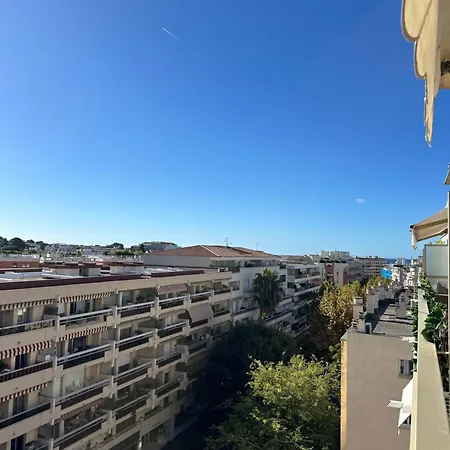 Apartment Superbe Plein Centre De Juan Les Pins 500m Des Plages Antibes