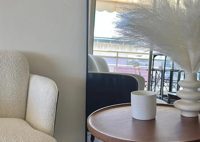 Superbe Plein Centre De Juan Les Pins 500m Des Plages * Antibes